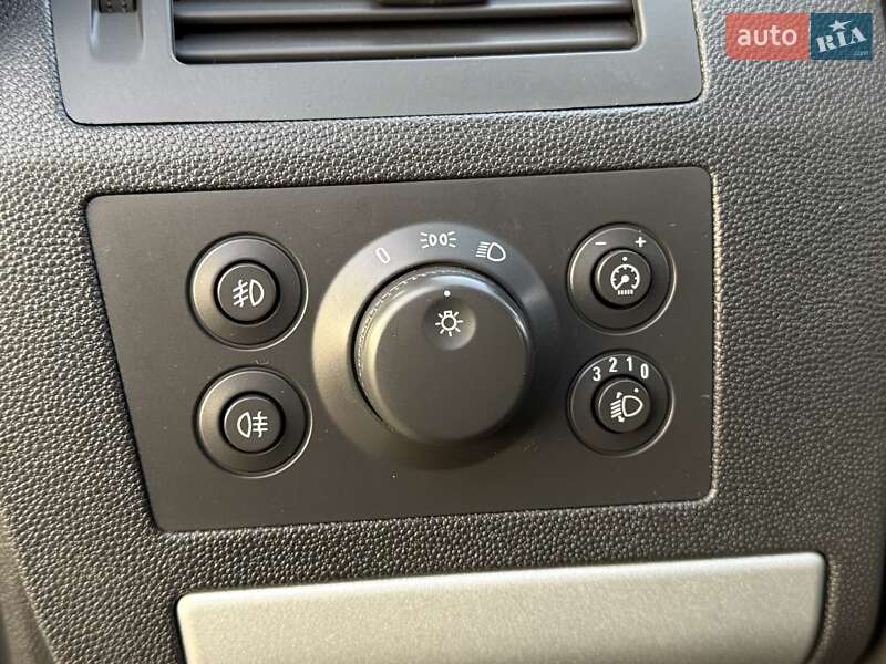 Минивэн Opel Zafira 2010 в Дрогобыче