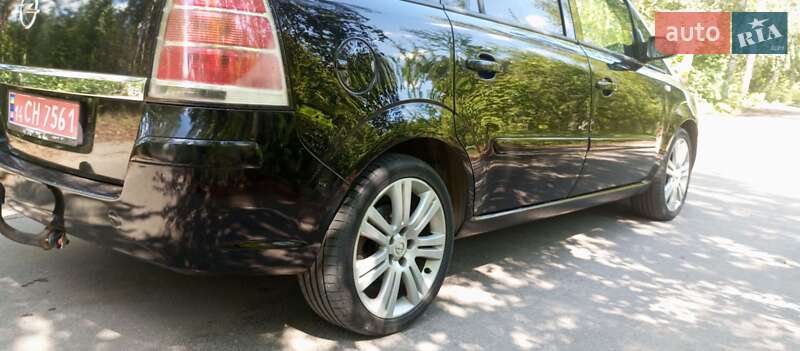 Минивэн Opel Zafira 2006 в Виннице