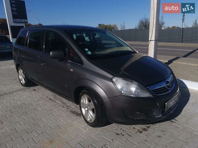 Мінівен Opel Zafira 2011 в Львові
