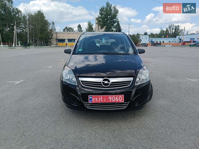 Минивэн Opel Zafira 2010 в Харькове фото 3 Минивэн Opel Zafira 2010 в Харькове
