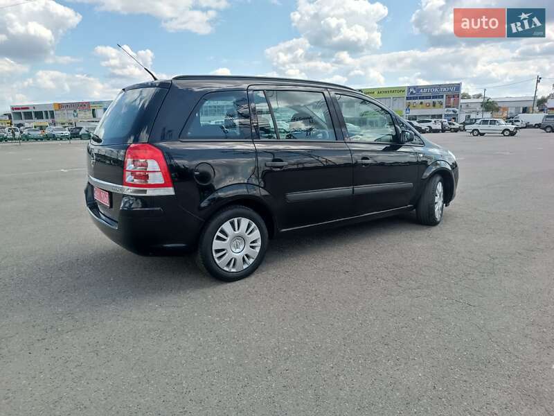 Минивэн Opel Zafira 2010 в Харькове фото 7 Минивэн Opel Zafira 2010 в Харькове