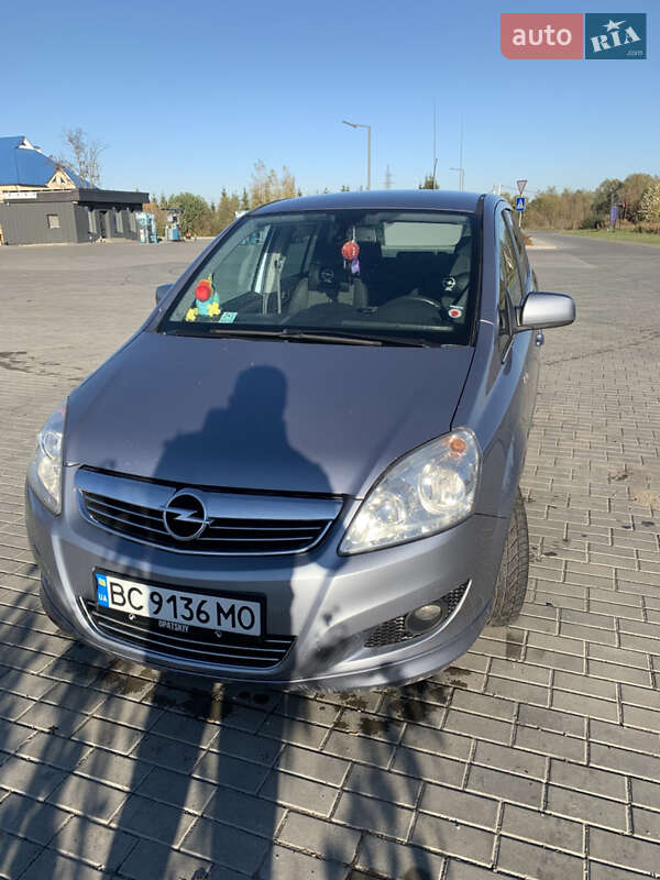 Opel Zafira 2010