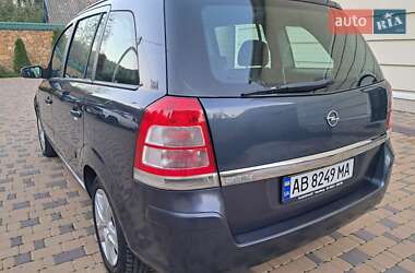 Минивэн Opel Zafira 2009 в 
