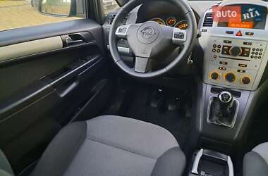 Минивэн Opel Zafira 2009 в 