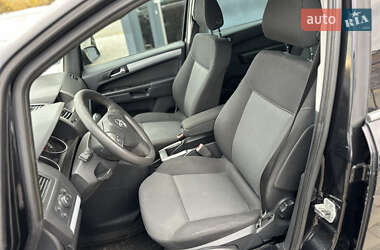 Минивэн Opel Zafira 2007 в 