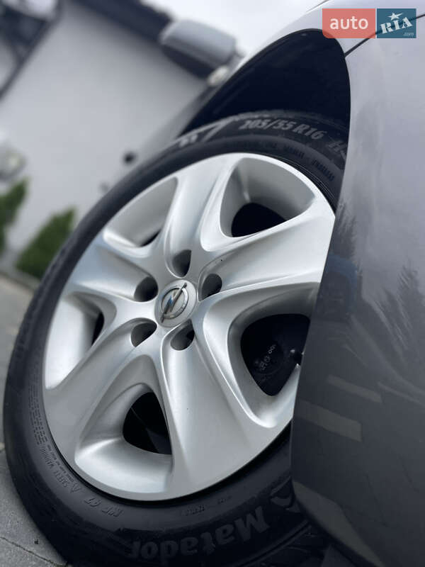 Мінівен Opel Zafira 2011 в Дрогобичі фото 10 Мінівен Opel Zafira 2011 в Дрогобичі