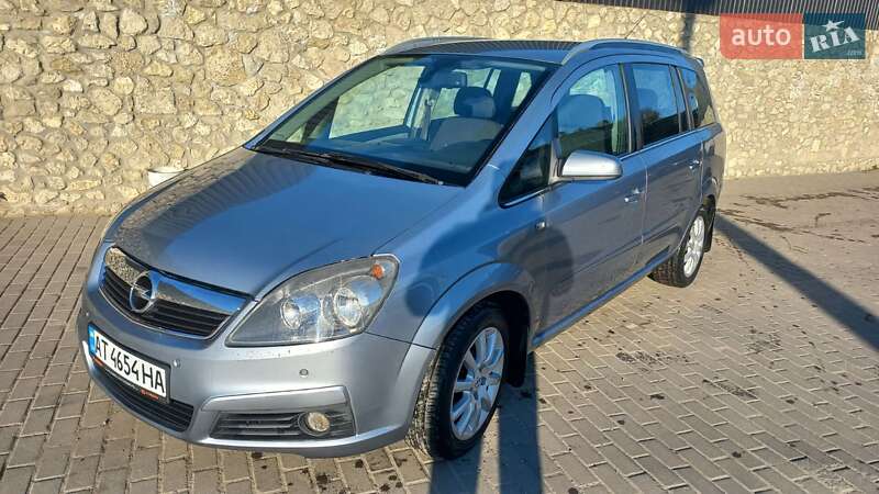 Минивэн Opel Zafira 2005 в Тернополе