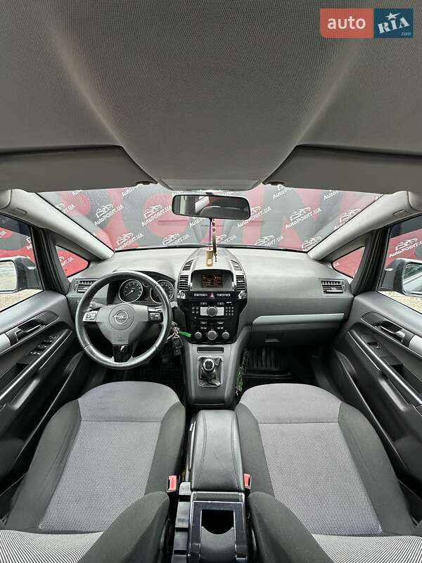 Минивэн Opel Zafira 2011 в Сумах фото 17 Минивэн Opel Zafira 2011 в Сумах