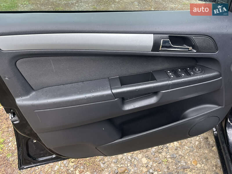 Мінівен Opel Zafira 2010 в Чернівцях фото 9 Мінівен Opel Zafira 2010 в Чернівцях