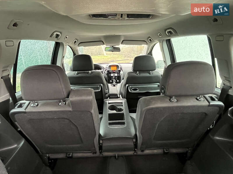 Мінівен Opel Zafira 2010 в Чернівцях фото 18 Мінівен Opel Zafira 2010 в Чернівцях