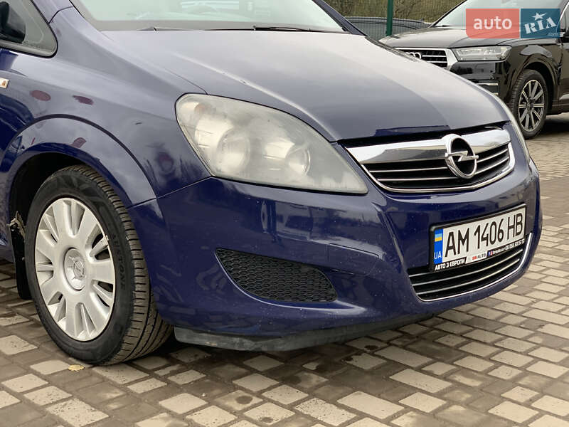 Минивэн Opel Zafira 2011 в Бердичеве фото 8 Минивэн Opel Zafira 2011 в Бердичеве