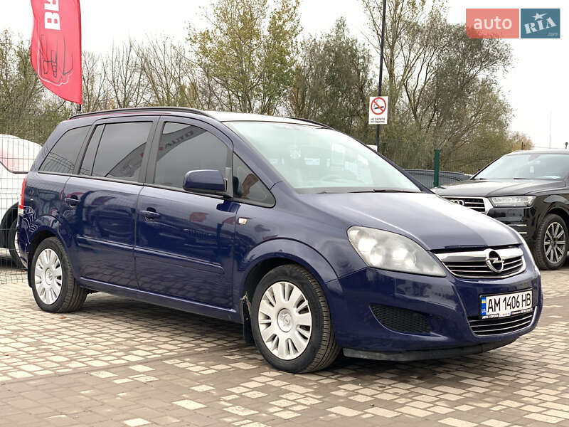 Минивэн Opel Zafira 2011 в Бердичеве фото 5 Минивэн Opel Zafira 2011 в Бердичеве