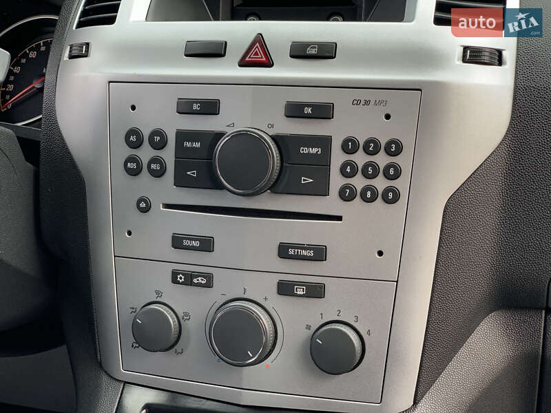 Минивэн Opel Zafira 2011 в Бердичеве фото 36 Минивэн Opel Zafira 2011 в Бердичеве