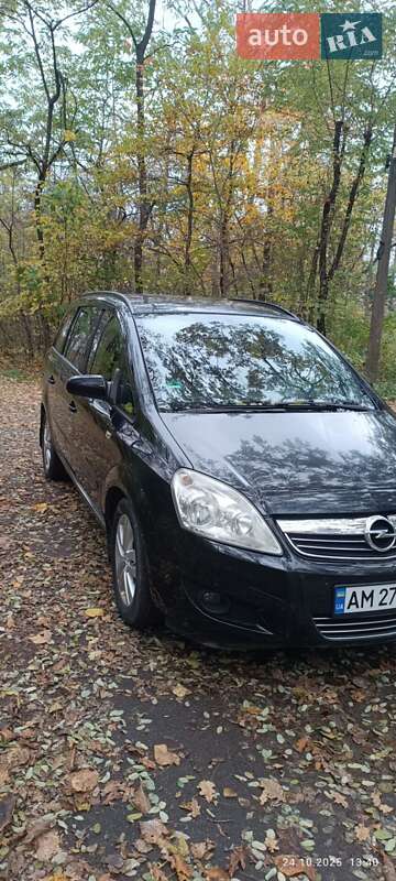 Минивэн Opel Zafira 2009 в Коростене