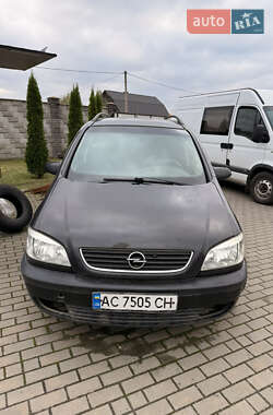 Минивэн Opel Zafira 2001 в Маневичах