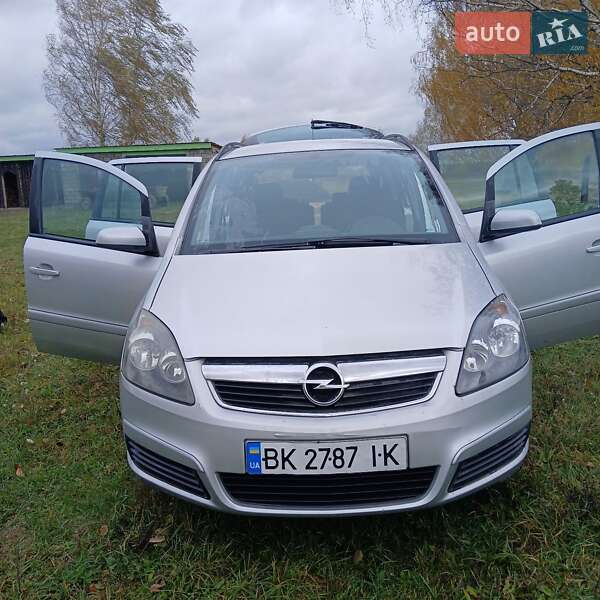 Opel Zafira 2006
