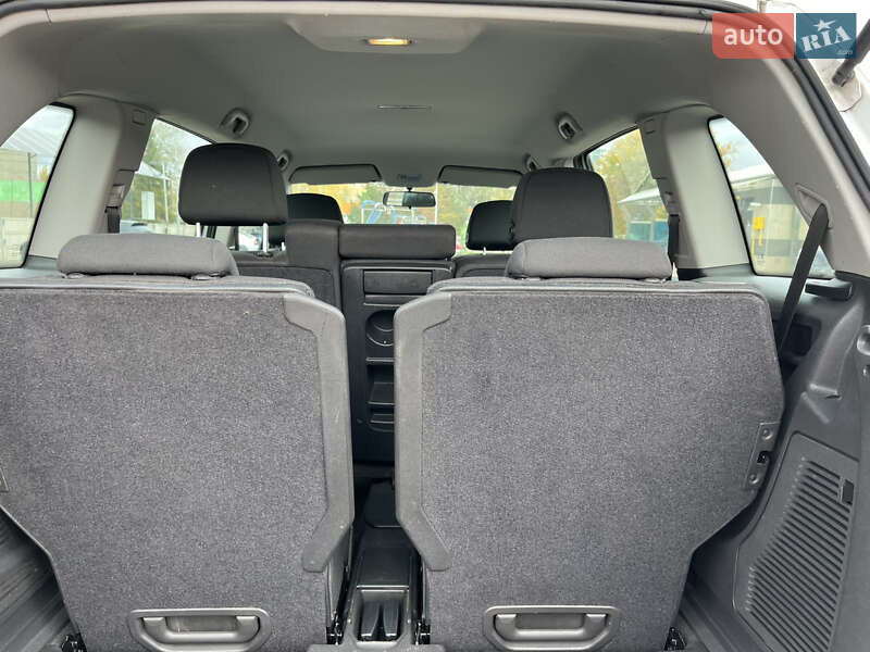 Минивэн Opel Zafira 2011 в Кривом Роге