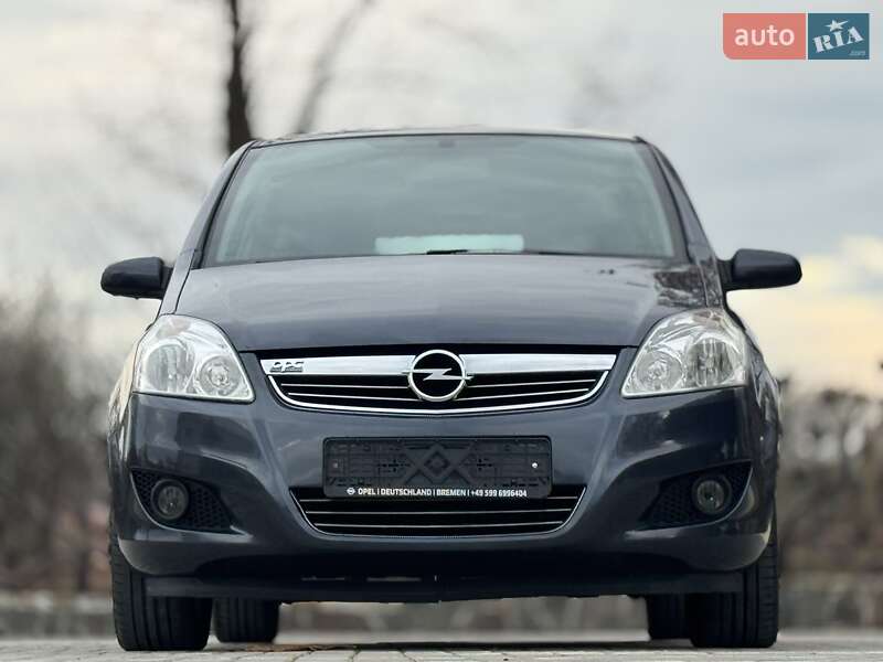 Минивэн Opel Zafira 2010 в Дрогобыче