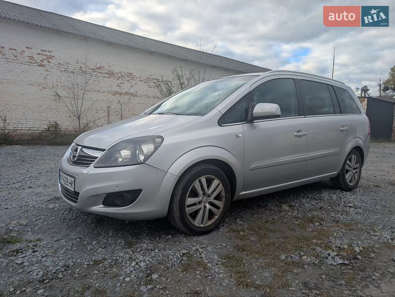 Минивэн Opel Zafira 2010 в Ровно