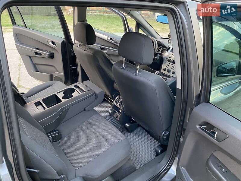 Мінівен Opel Zafira 2010 в Вінниці