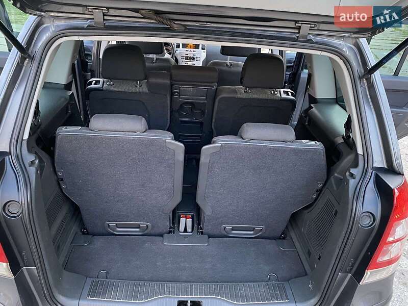 Мінівен Opel Zafira 2010 в Вінниці