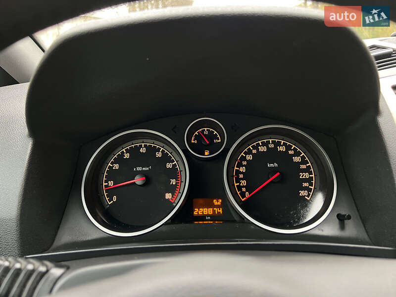 Мінівен Opel Zafira 2008 в Звягелі фото 16 Мінівен Opel Zafira 2008 в Звягелі