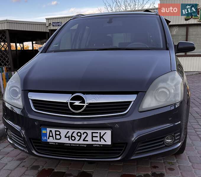 Минивэн Opel Zafira 2006 в Бердичеве фото Минивэн Opel Zafira 2006 в Бердичеве
