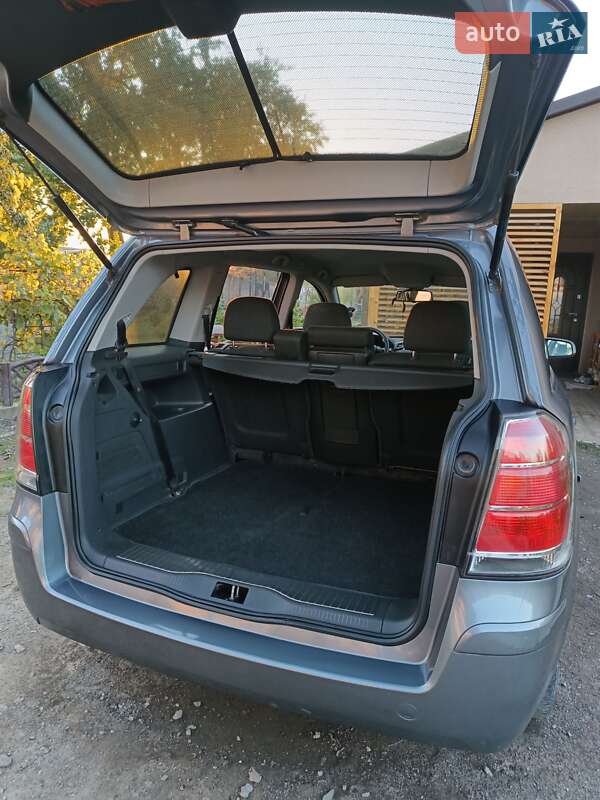 Мінівен Opel Zafira 2006 в Вінниці
