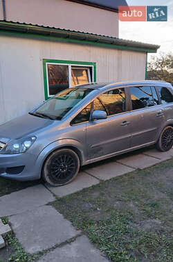 Минивэн Opel Zafira 2011 в Солонке