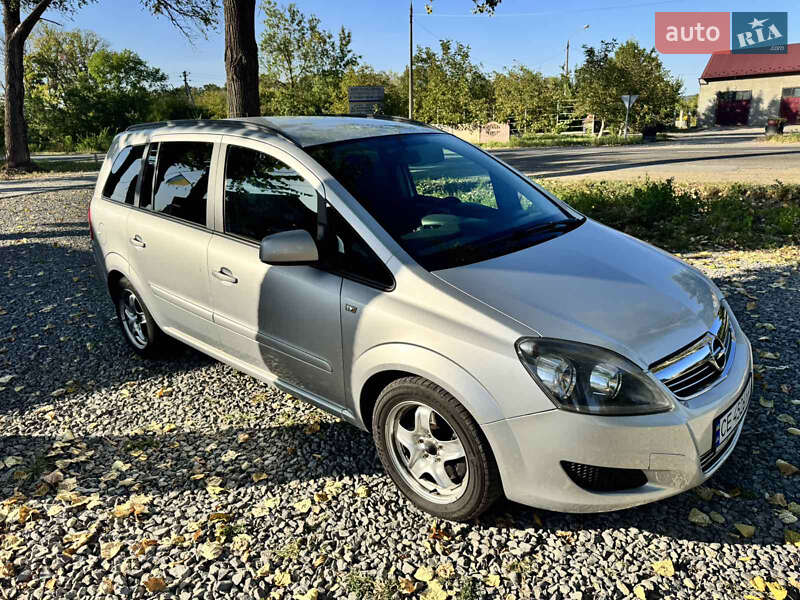 Opel Zafira 2012 Opel Zafira 2012