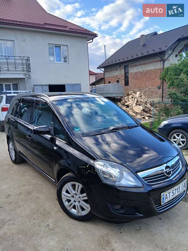 Минивэн Opel Zafira 2009 в Надворной фото 3 Минивэн Opel Zafira 2009 в Надворной