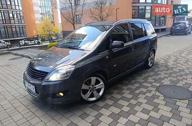 Минивэн Opel Zafira 2011 в Ивано-Франковске