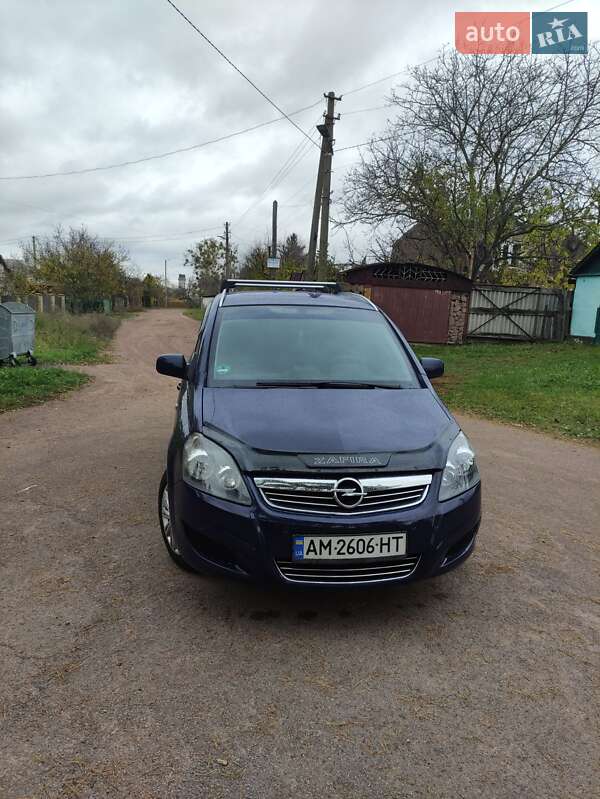 Минивэн Opel Zafira 2012 в Коростене фото 10 Минивэн Opel Zafira 2012 в Коростене