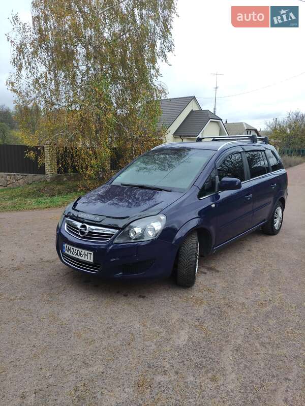 Минивэн Opel Zafira 2012 в Коростене фото 23 Минивэн Opel Zafira 2012 в Коростене
