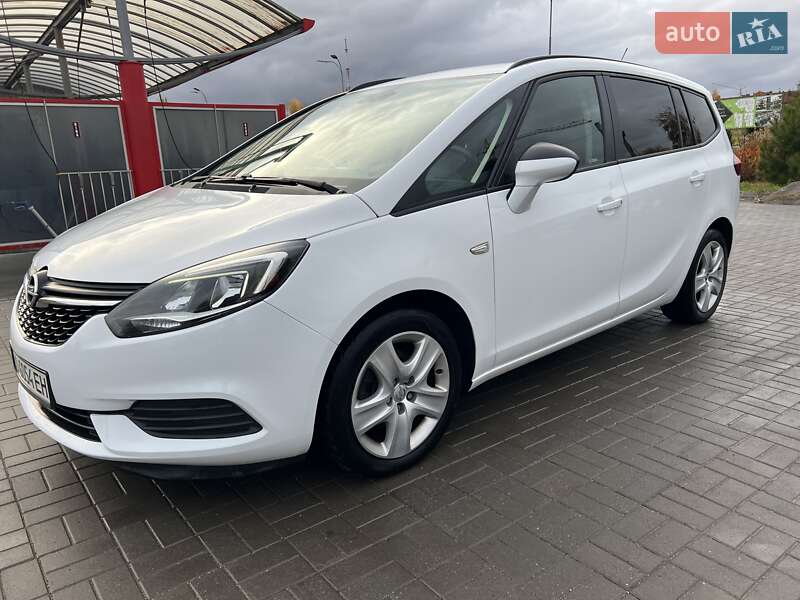 Мінівен Opel Zafira 2017 в Хмельницькому
