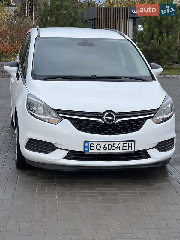 Мінівен Opel Zafira 2017 в Хмельницькому