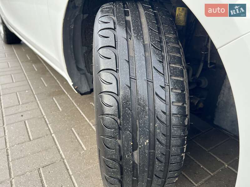 Мінівен Opel Zafira 2017 в Хмельницькому