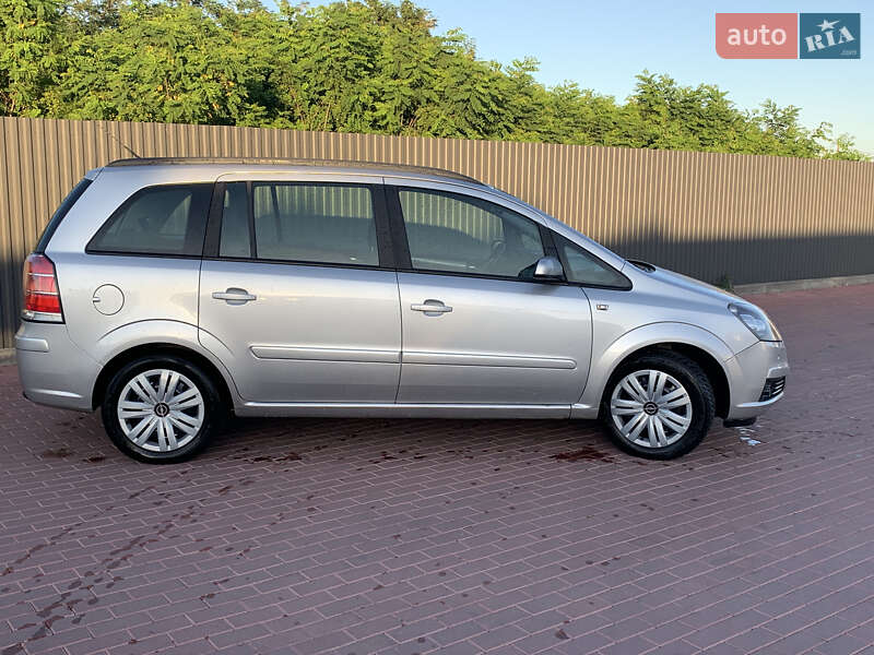 Мінівен Opel Zafira 2006 в Сарнах