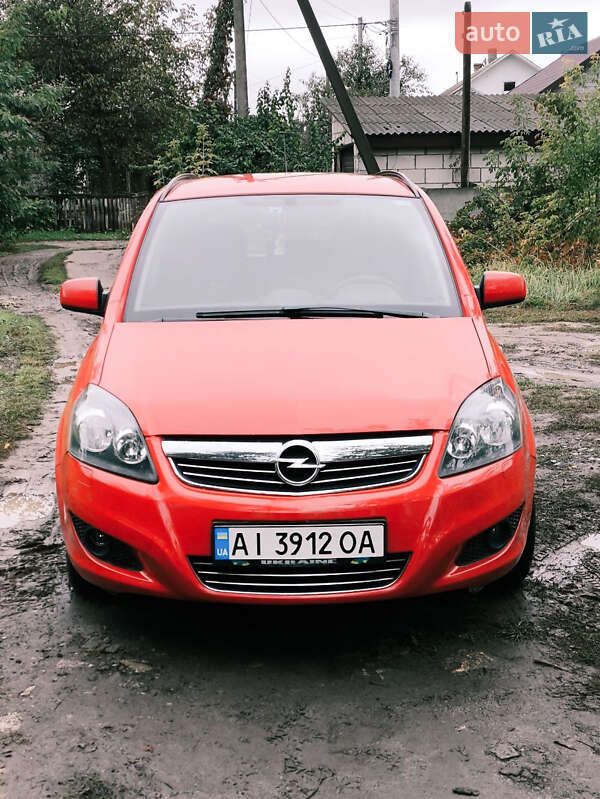 Opel Zafira 2011 Opel Zafira 2011