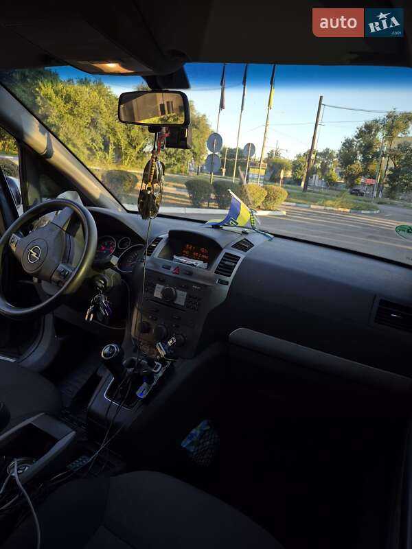 Минивэн Opel Zafira 2007 в Запорожье фото 25 Минивэн Opel Zafira 2007 в Запорожье