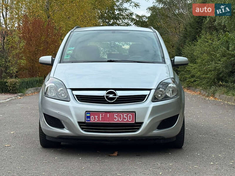Минивэн Opel Zafira 2009 в Ровно фото 2 Минивэн Opel Zafira 2009 в Ровно