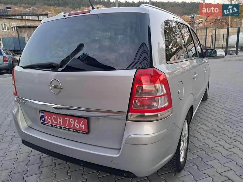 Минивэн Opel Zafira 2012 в Могилев-Подольске фото 47 Минивэн Opel Zafira 2012 в Могилев-Подольске