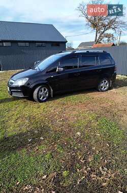 Минивэн Opel Zafira 2006 в Тлумаче Минивэн Opel Zafira 2006 в Тлумаче
