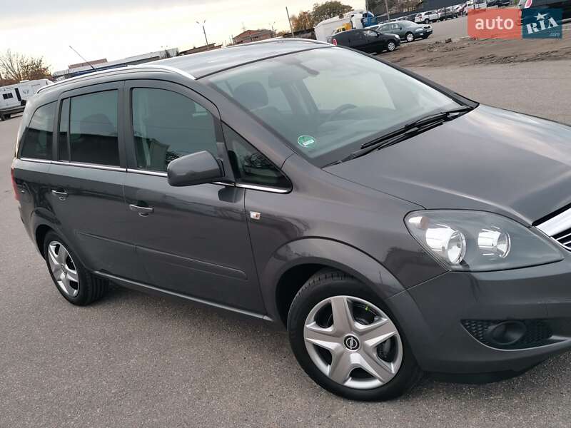Мінівен Opel Zafira 2012 в Білій Церкві