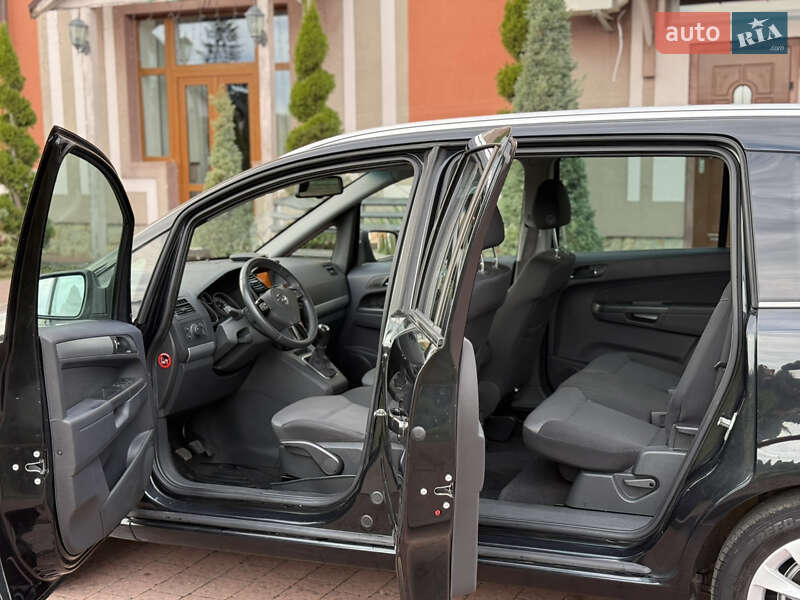Минивэн Opel Zafira 2014 в Стрые