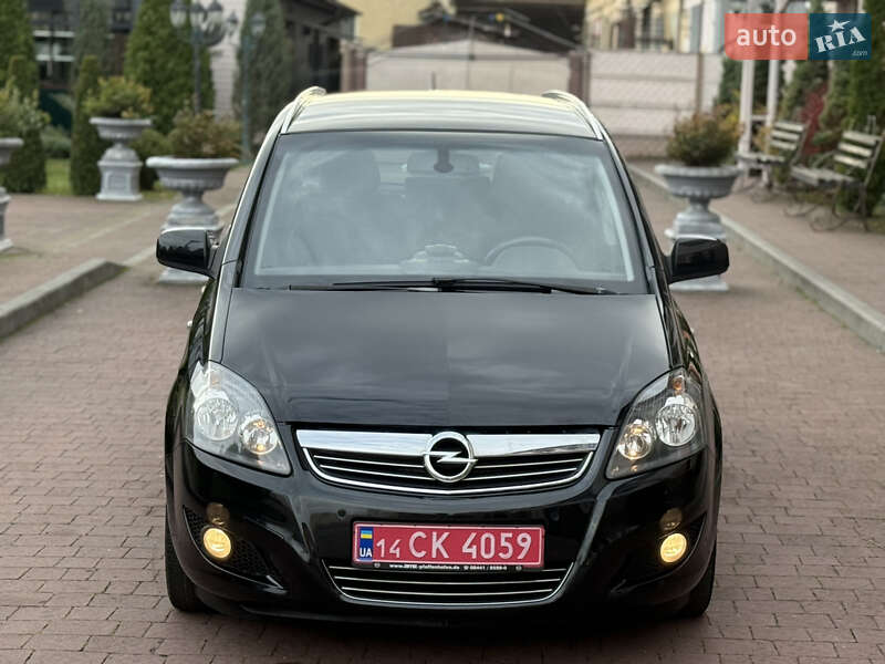 Минивэн Opel Zafira 2014 в Стрые