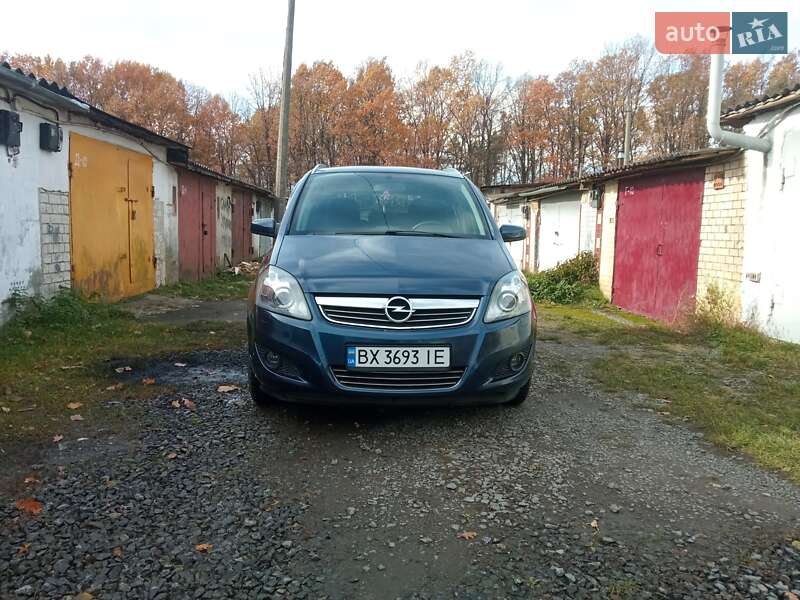 Минивэн Opel Zafira 2011 в Шепетовке фото Минивэн Opel Zafira 2011 в Шепетовке