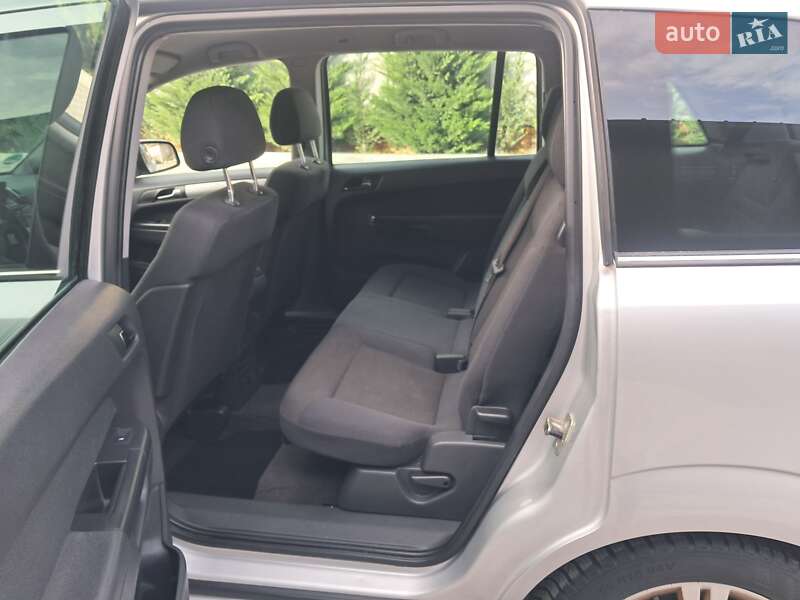 Минивэн Opel Zafira 2012 в Могилев-Подольске фото 65 Минивэн Opel Zafira 2012 в Могилев-Подольске