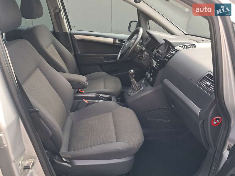 Минивэн Opel Zafira 2012 в Могилев-Подольске фото 72 Минивэн Opel Zafira 2012 в Могилев-Подольске