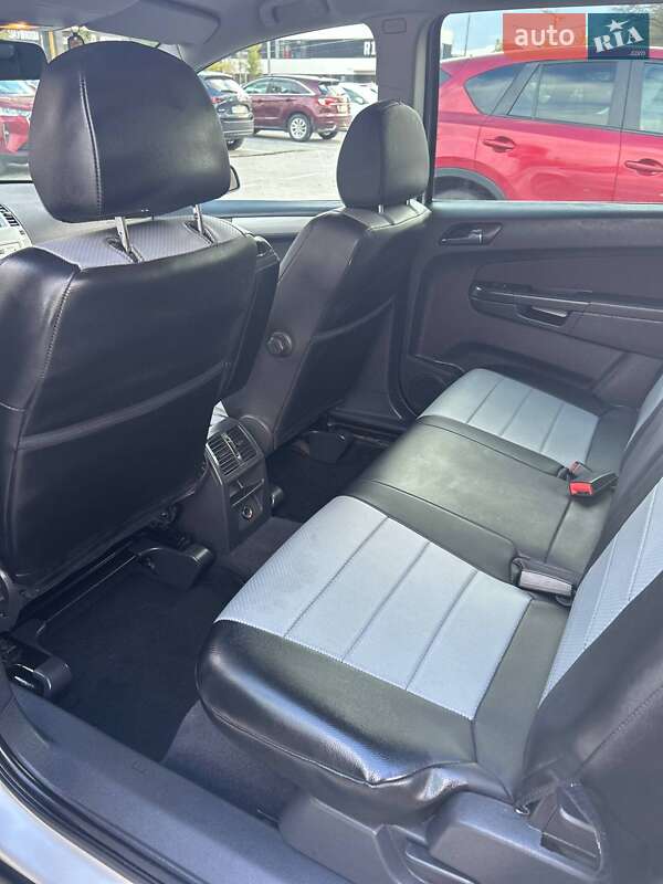 Минивэн Opel Zafira 2008 в Ирпене